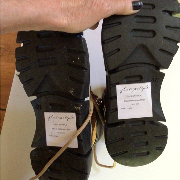 HP ❤️❤️🌴🌴Rare FP movement hikers - Picture 7 of 7